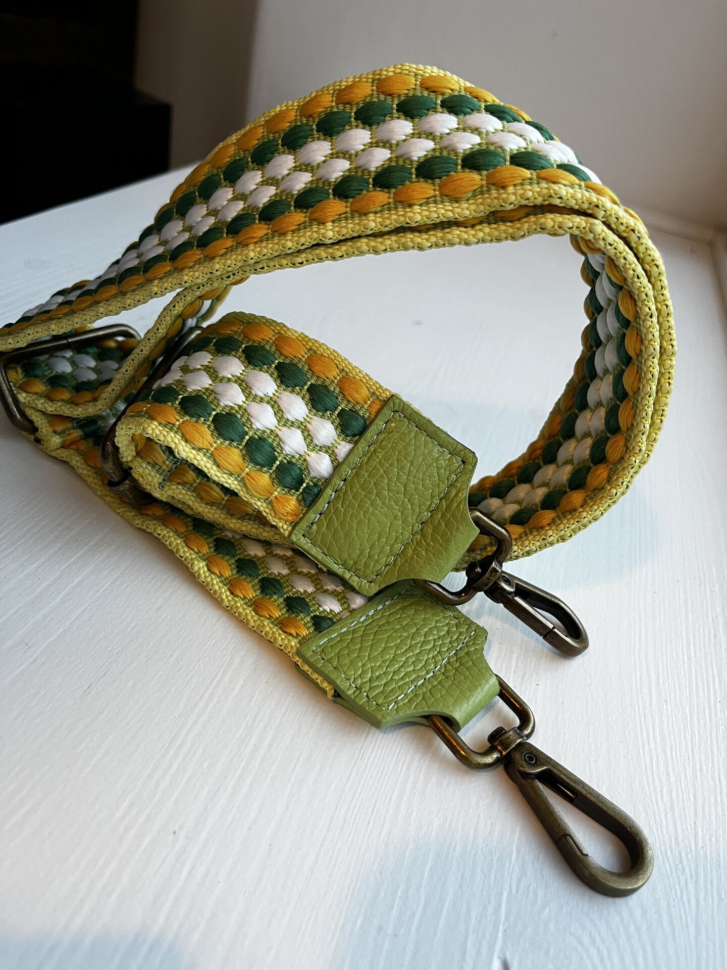 Black leather phonebag Yellow