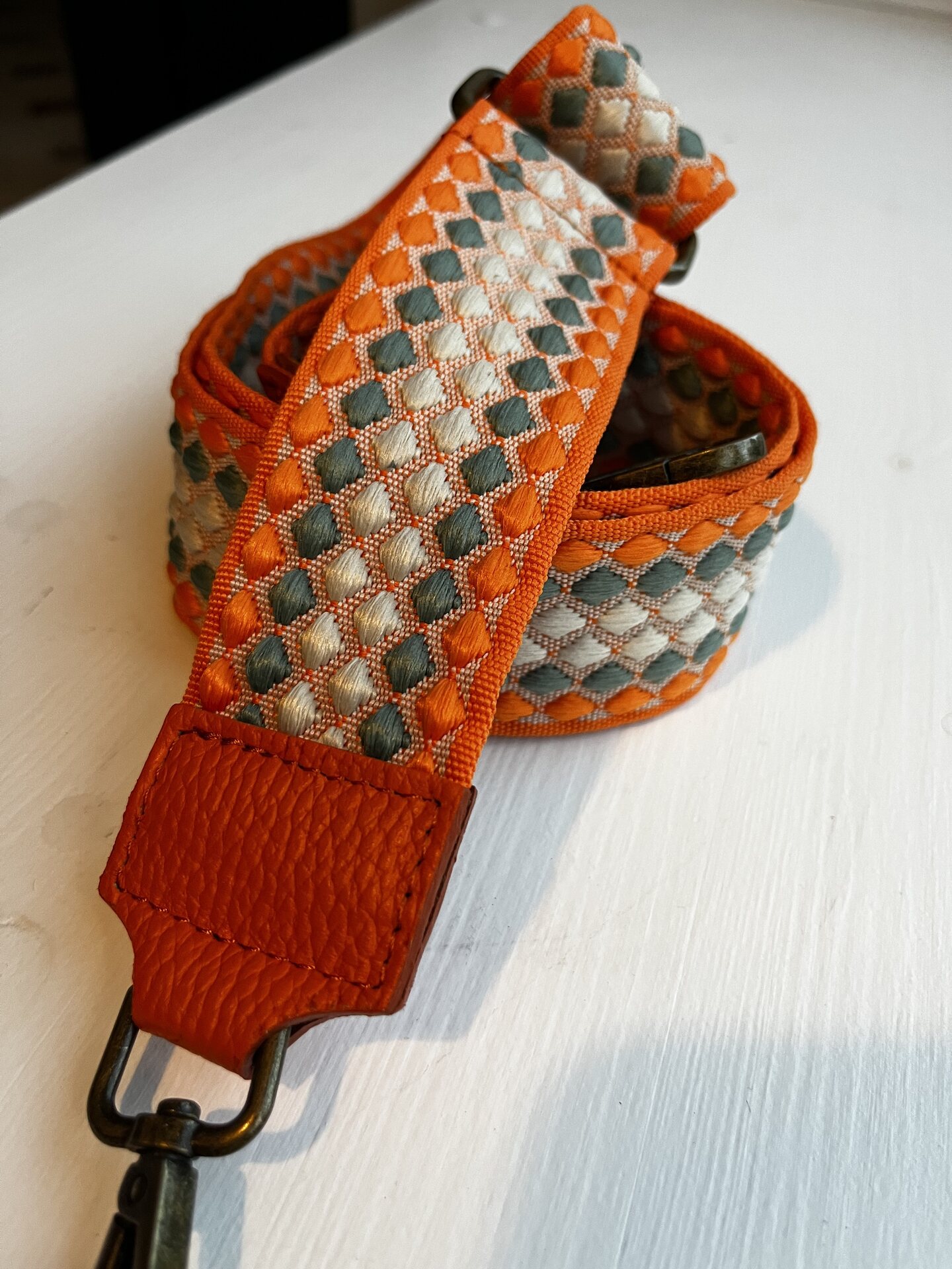 Black leather phonebag Orange