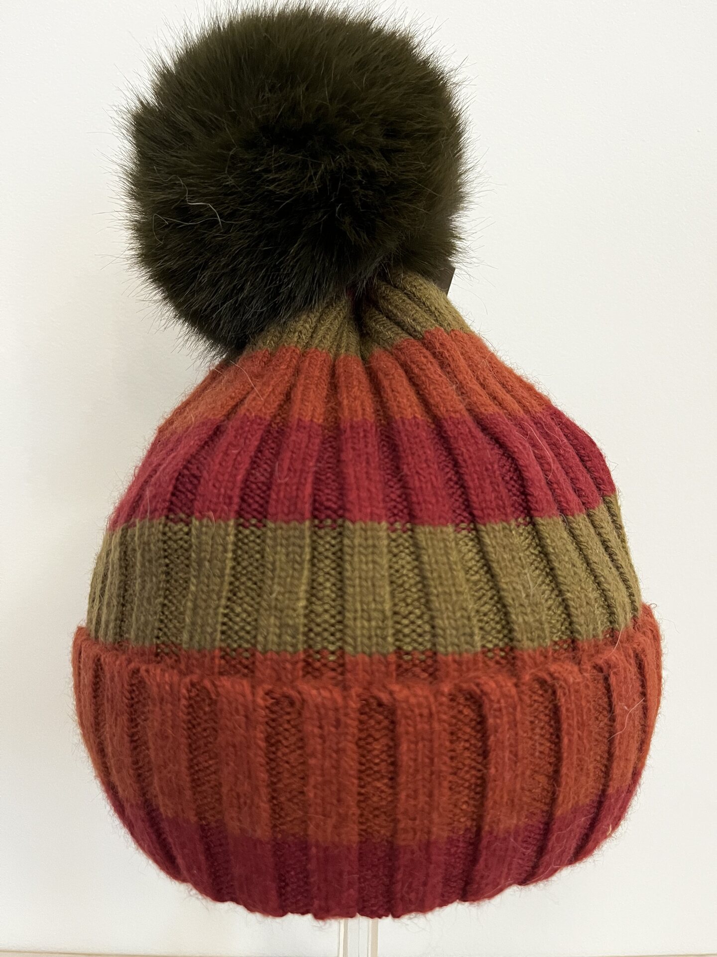 Raidallinen villasekoitepipo Tiilenpunainen