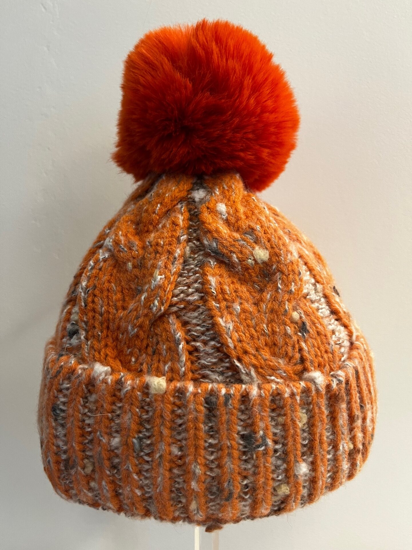 Pipo palmikkoneuletta Oranssi