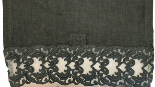 Arte Pura pellavakaitaliina pitsillä Μαύρο