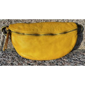 Pehmeä cross body vyölaukku