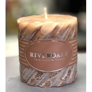 Riverdale Vaaleanruskea tuoksukynttilä kierteellä, 7,5 * 7 cm