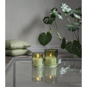 Wąski/a long candle