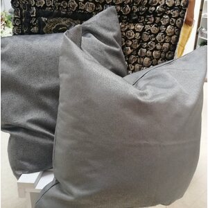 Svanefors sort / hopeanvärinen tyynynpäällinen 60*60 cm