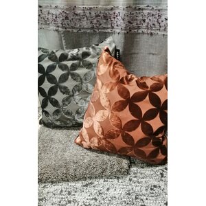 Svanefors hopeanharmaa tyynynpäällinen samettikuviolla