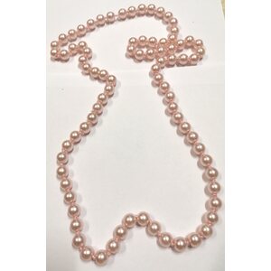 Vaaleanpunaiset beads