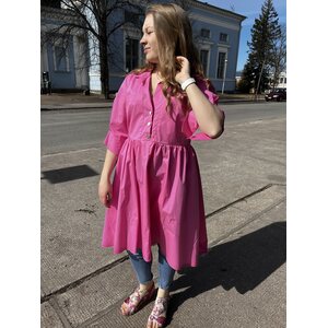 Elisa Cavaletti fuksianvärinen mekko
