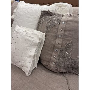 Arte Pura Big pellavanvärinen tyynynpäällinen swarovski kristalleilla ja koristenapeilla