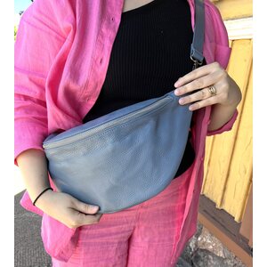 Big cross body vyölaukku