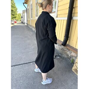 Naiste pikk pellavainen heittojakku