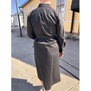 Soulmate musta pitkähihainen puuvillamekko Nogi