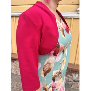Niccolei kukallinen pellavamekko Nikki