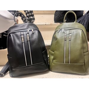 Pieni selkäreppu, tyylikästä ja kaunista nahkaa