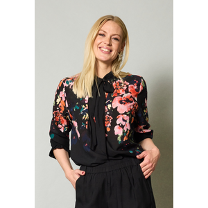 Ze-Ze musta kukkakuvioinen viskoosipaita Babette
