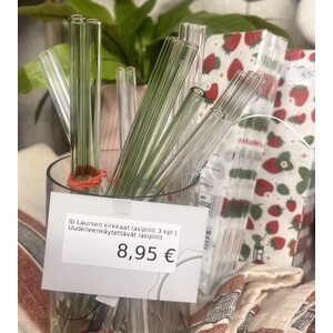 Ib Laursen 3 vihreää lasipilliä