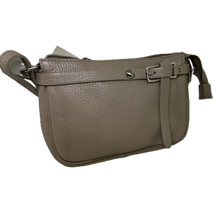 Cross body nahkainen pikkulaukku