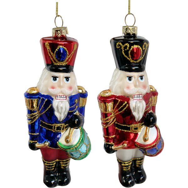 Shishi et sett of three glass nutcracker ornaments