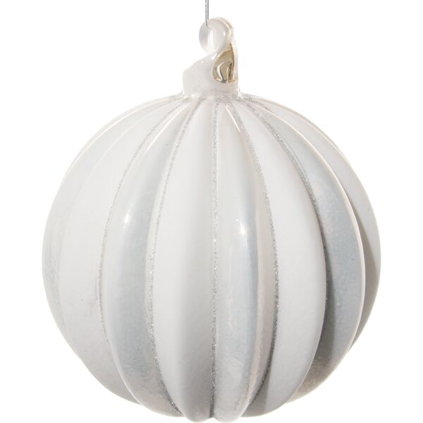 Shishi Valkoinen lasinen joulukuusen pallo hopearaidoilla, 10 cm